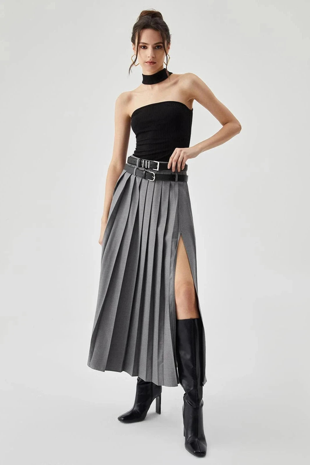 Amara - Elegant Pleated Black Maxi Skirt for Women