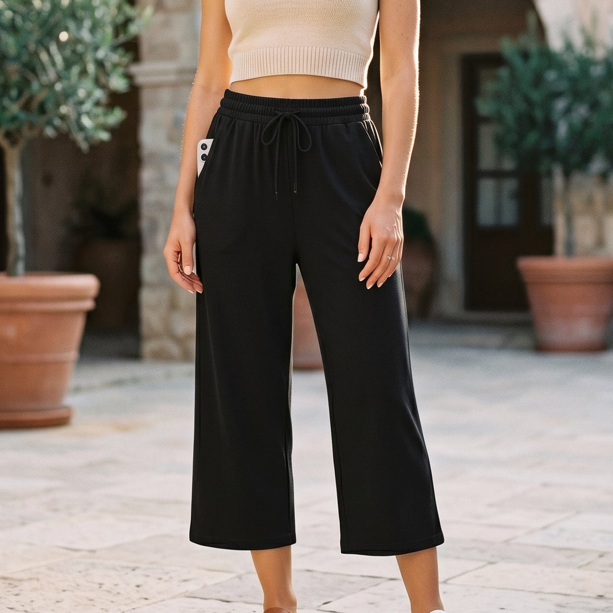 Emma - Comfortable Loose Capri Yoga Pants